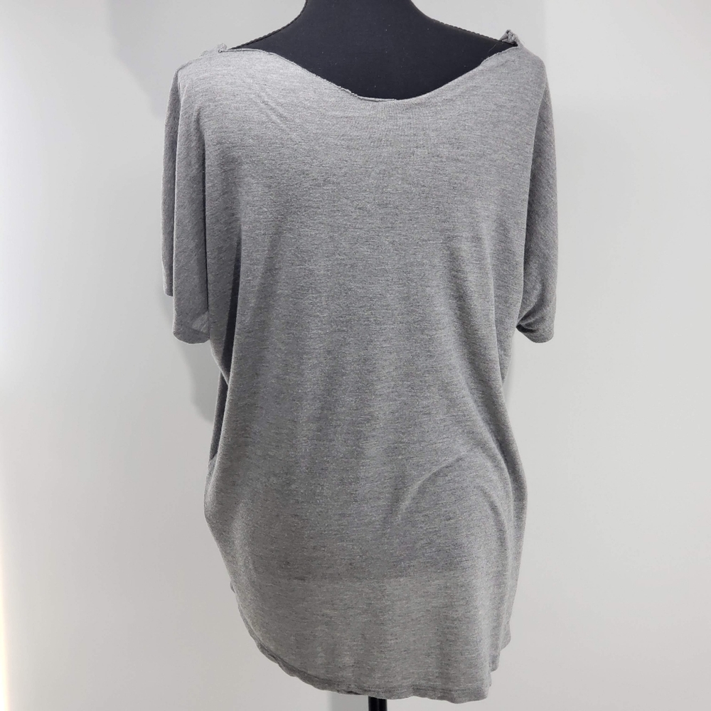 H&M. Wide Neck Destroyed Tunic - Picture 4 of 8